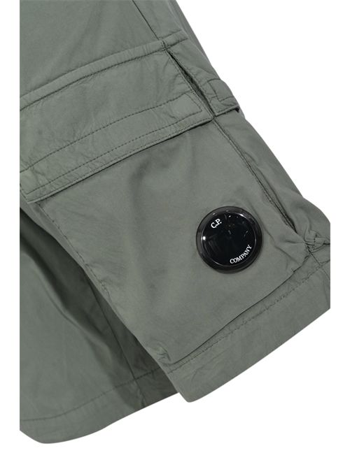 Bermuda in gabardina di cotone loose fit con pinces Laurel Wreath C.P. COMPANY | 20CMBE256A 006439G668